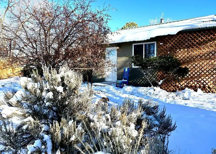 Fully Furnished, Serene Taos House