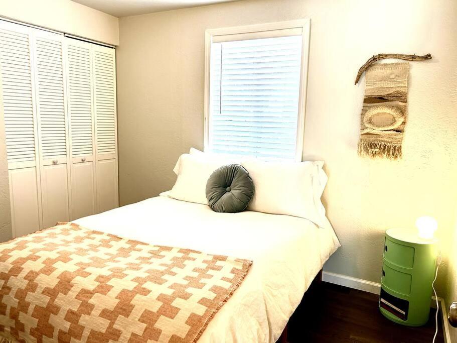 Holiday home Fully Furnished, Serene House *
