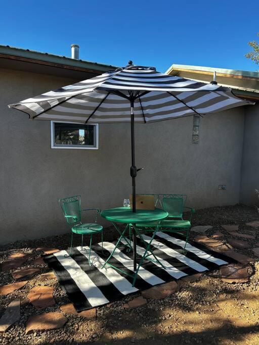 Fully Furnished, Serene House Taos